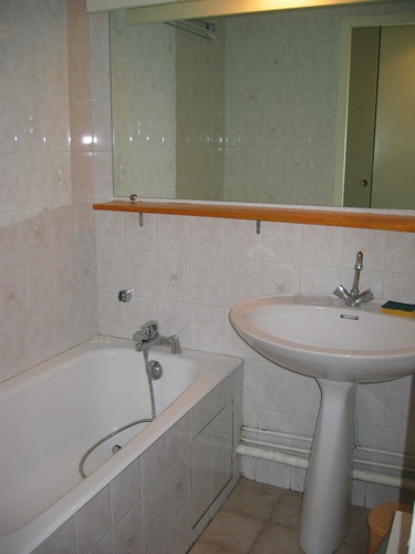 Location Les 2 Alpes : Salle de Bain (WC separé)