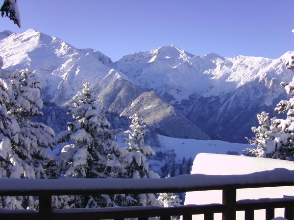 Location Guzet : Vue de la terrasse