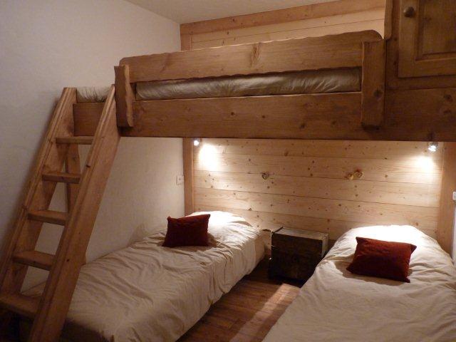 lit superpose vieux bois