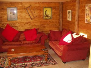 Location Samoens : Salon Chemin�e et TV