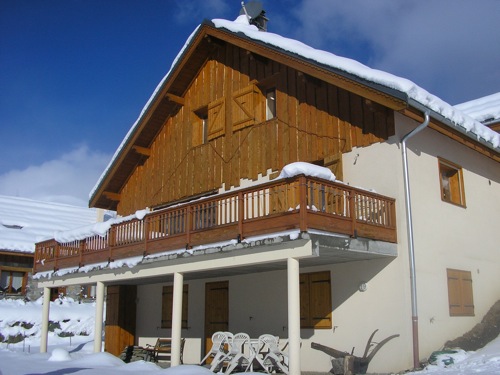 Location Saint Jean d'Arves : Le chalet en hiver