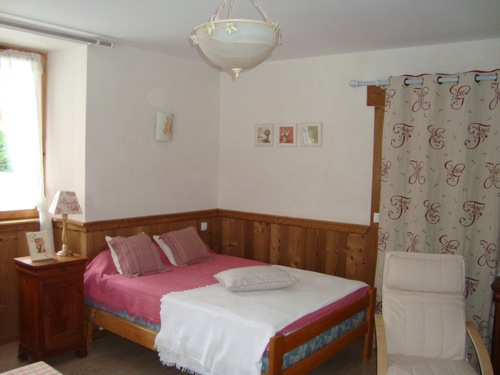 Location Areches-Beaufort : Chambre sud est