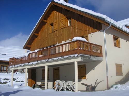 Location Saint Jean d'Arves : Le chalet en hiver