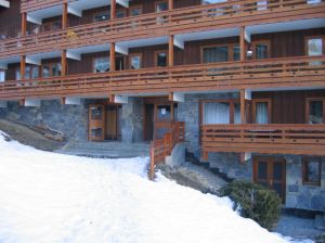 Location Meribel : l'immeuble Montvallon
les skis au pied !