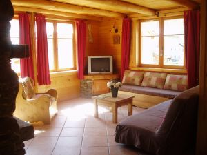 Location Bessans : le salon avec le coin t�l�