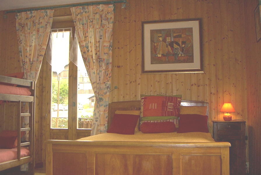 Location Areches-Beaufort : chambre sud ouest