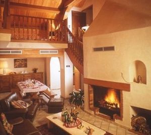 Location Champagny-en-Vanoise : S�jour en duplex et grande chemin�e...